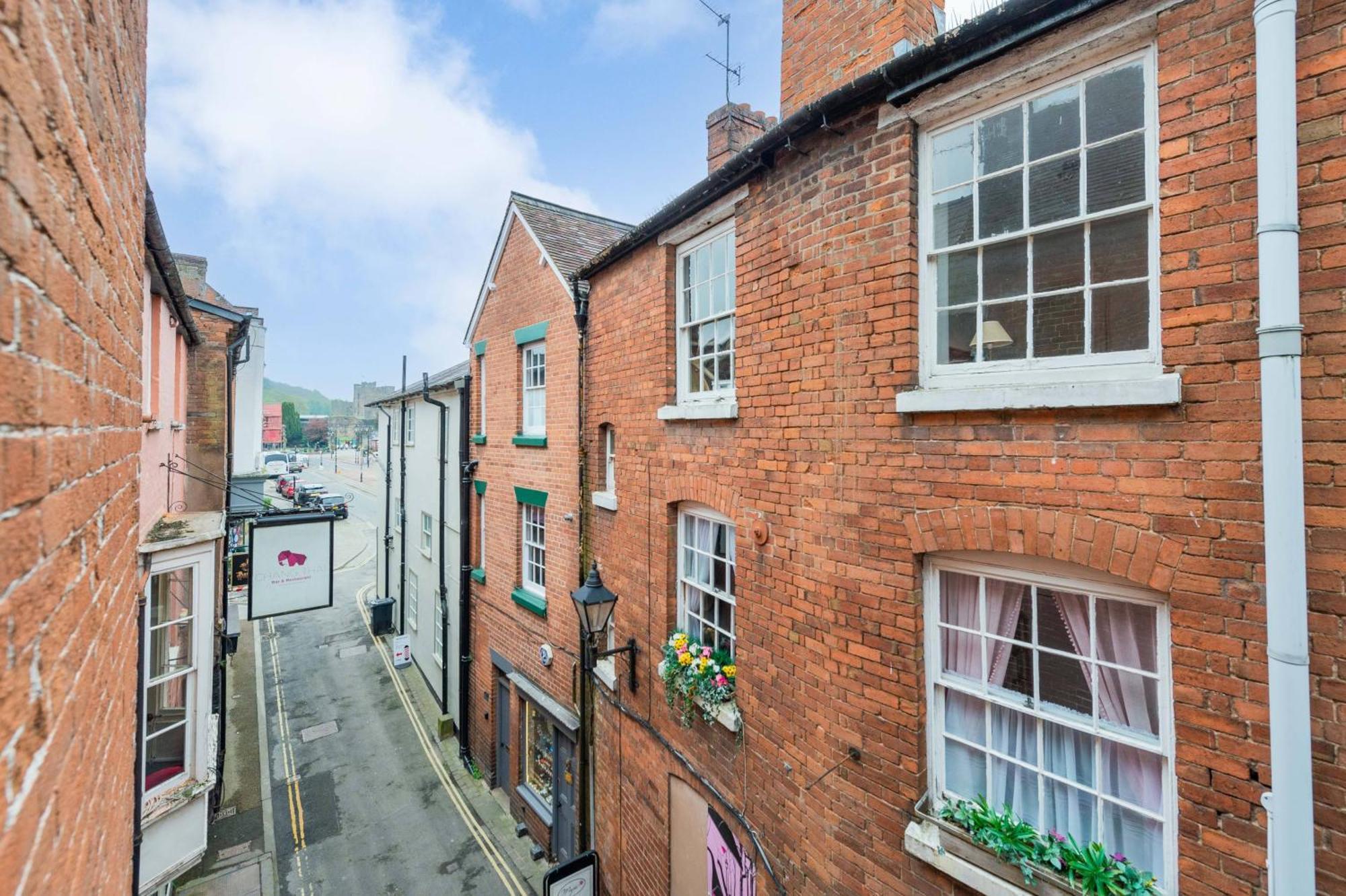 Ludlow Town Centre Apartments Buitenkant foto